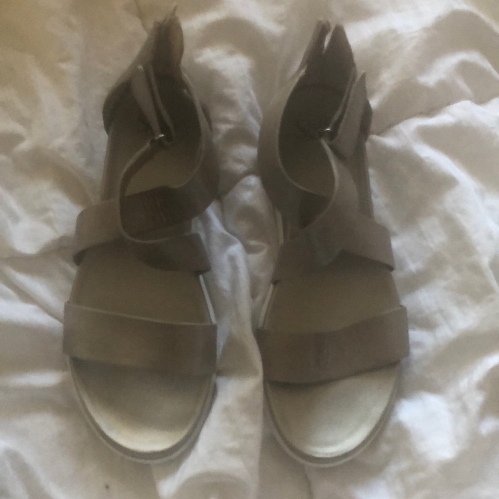 Gladiator type sandals with rubber sole